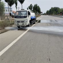 12方大型道路灑水車的應用與特點分析